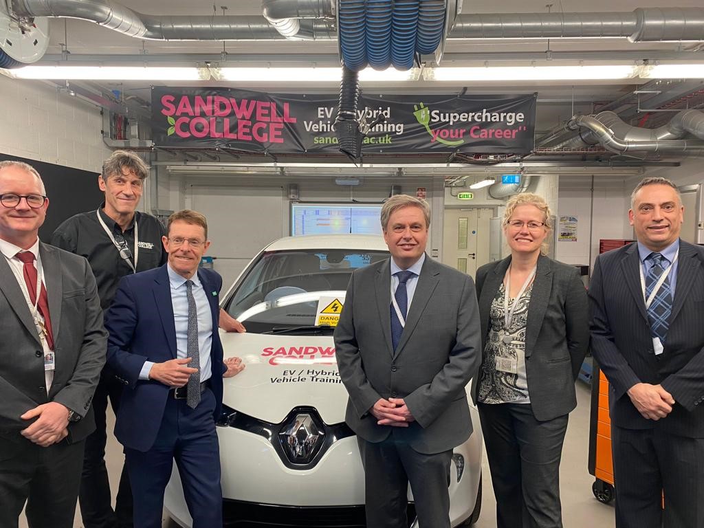 (L-R): Nick Evans (Head of Department), Nigel Briscoe (Automotive Engineering Lecturer), Andy Street (Mayor of the West Midlands), Graham Pennington (Principal & Chief Executive), Anne Scrimshaw (Fab Lab Manager) and Chris Demetrios (Associate Principal).