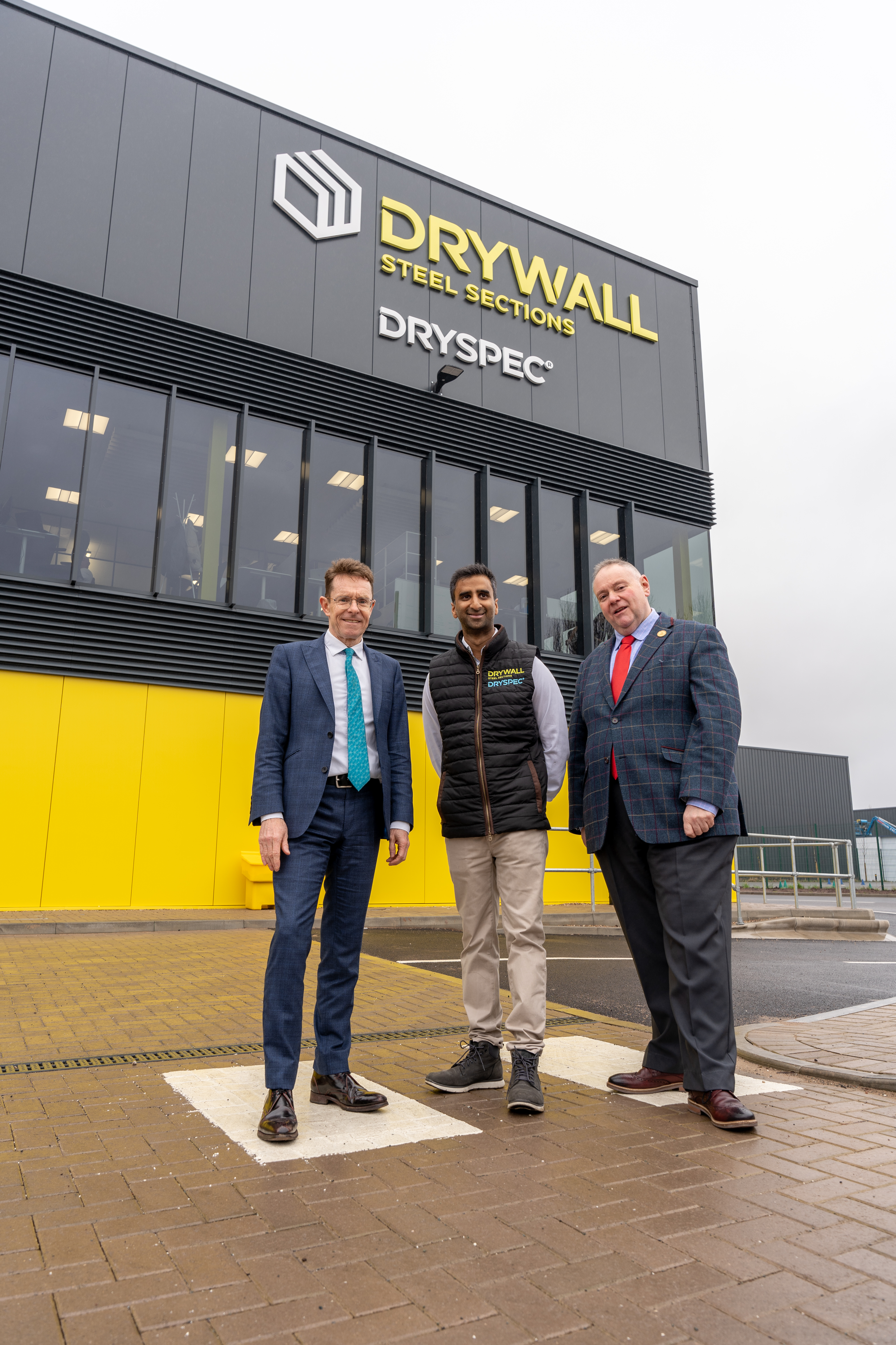 Andy Street, Mayor of the West Midlands and Chair of the WMCA; Mayank Gupta, director of DryWall, and Stephen Simkins, Leader of Wolverhampton City Council.