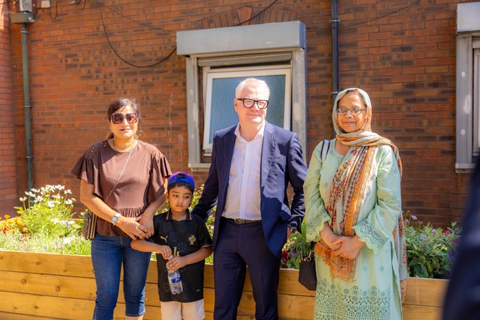 Robina Kauser (right) and Parmjit Kaur with her four-year-old son Samraj told Richard Parker, Mayor of the West Midlands, how the learning courses have improved their lives in recent months